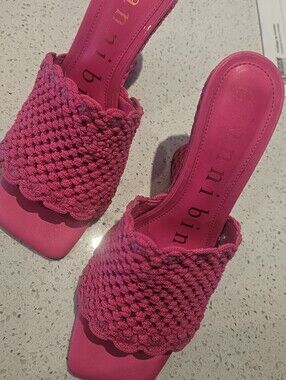 Funky Hot Pink Wedge Gianni Sandals Size 8